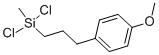 CAS 登录号：134438-26-9， 1-[3-(二氯甲基硅烷基)丙基]-4-甲氧基-苯