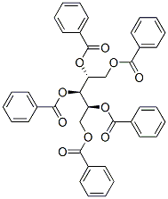 CAS 登录号：36030-82-7， 1,2,4,5-四(苯甲酰氧基)戊烷-3-基苯甲酸酯