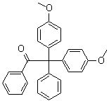 CAS 登录号：103281-33-0, 2,2-二(4-甲氧基苯基)-1,2-二苯基乙酮